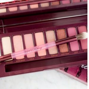 Urban decay nacked cherry